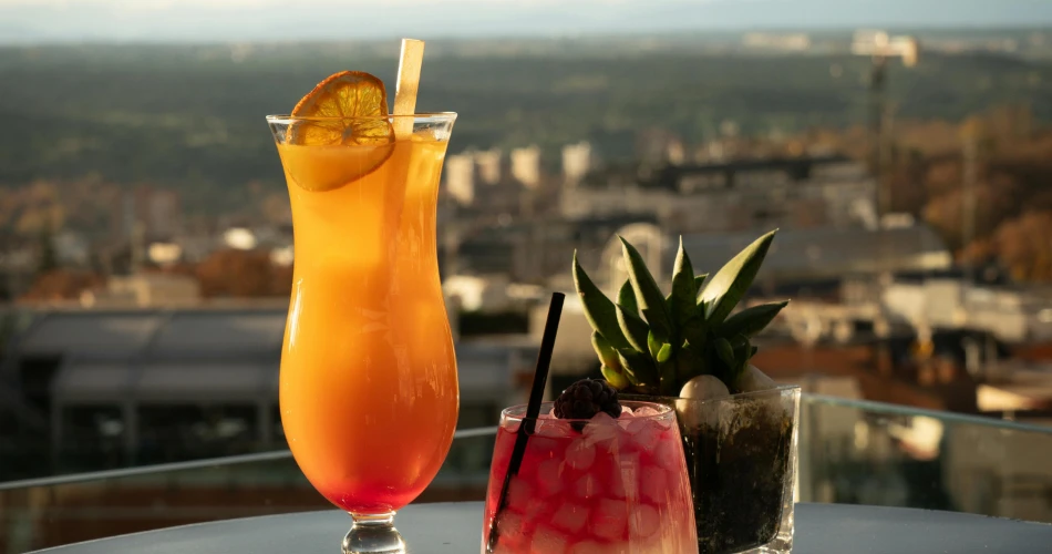 Rooftop Bars in Mumbai With Stunning Arabian Sea Views