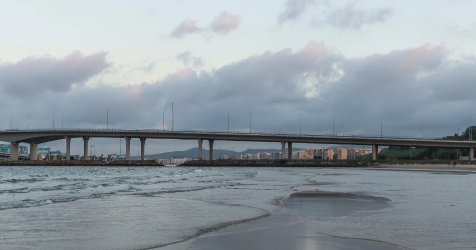 Worli Sea Face: Where Waves Meet City Lights