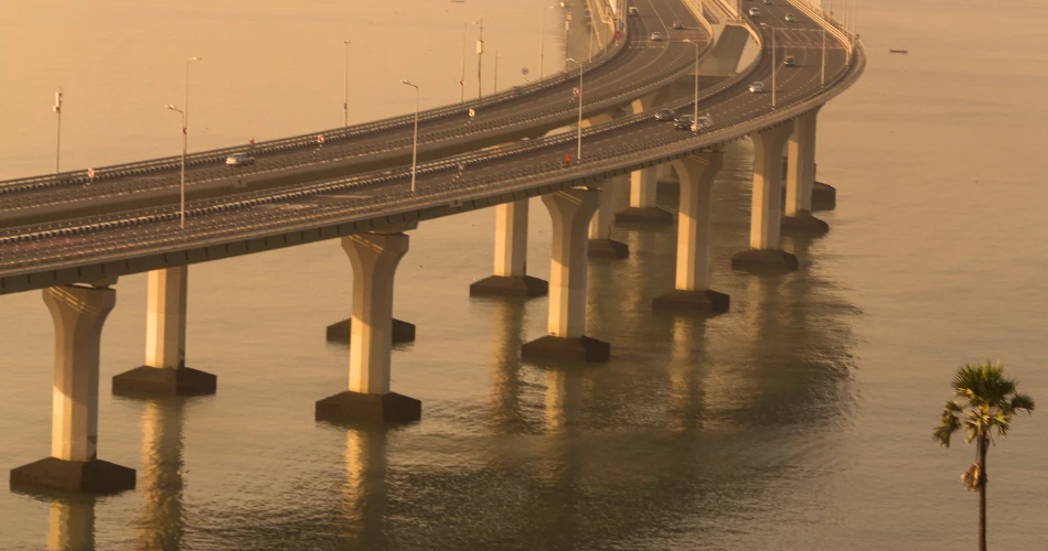 Worli Sea Face: Where Waves Meet City Lights